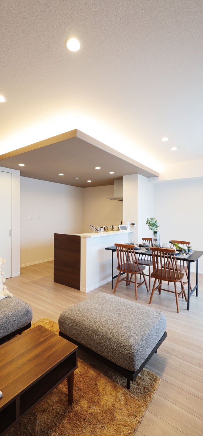 101号室 Lvong Dining Kitchen モデルルーム