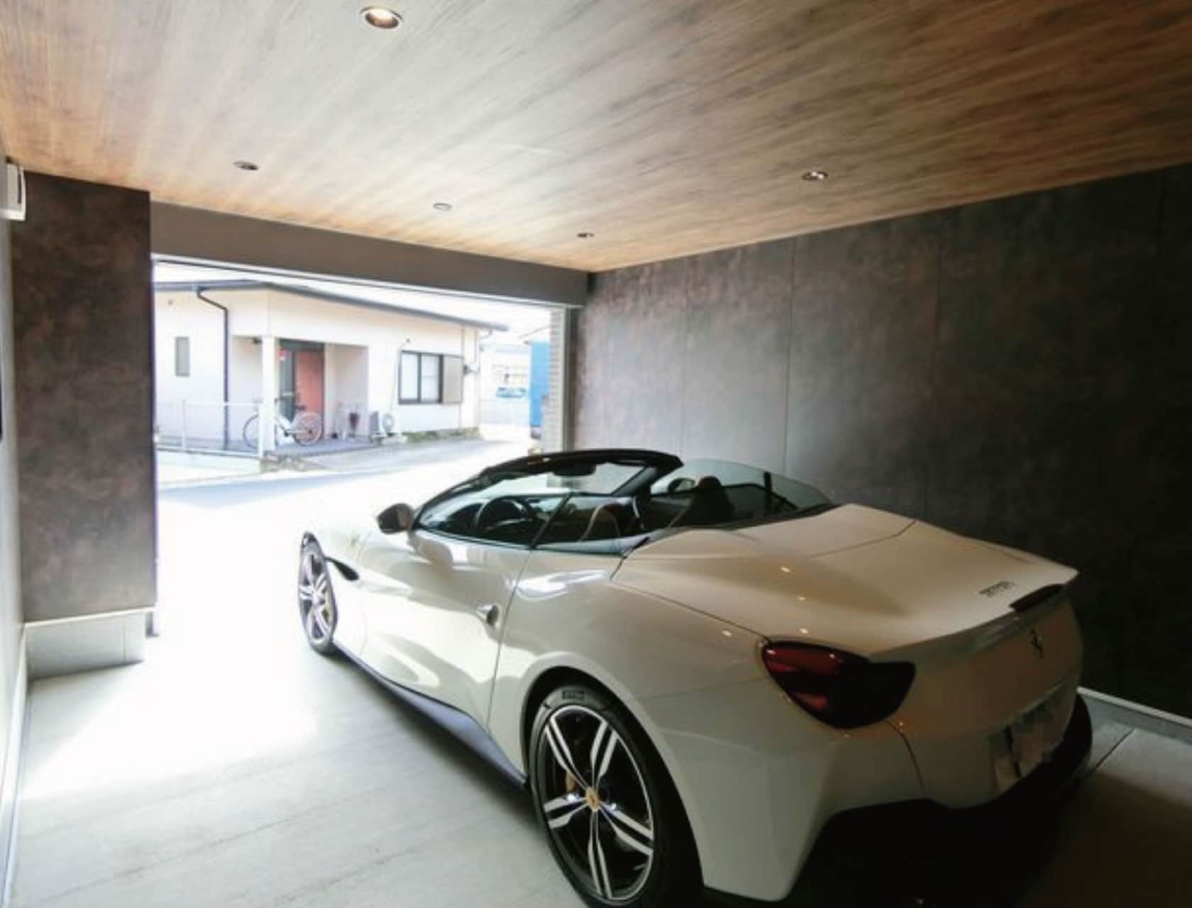 101号室 ガレージ