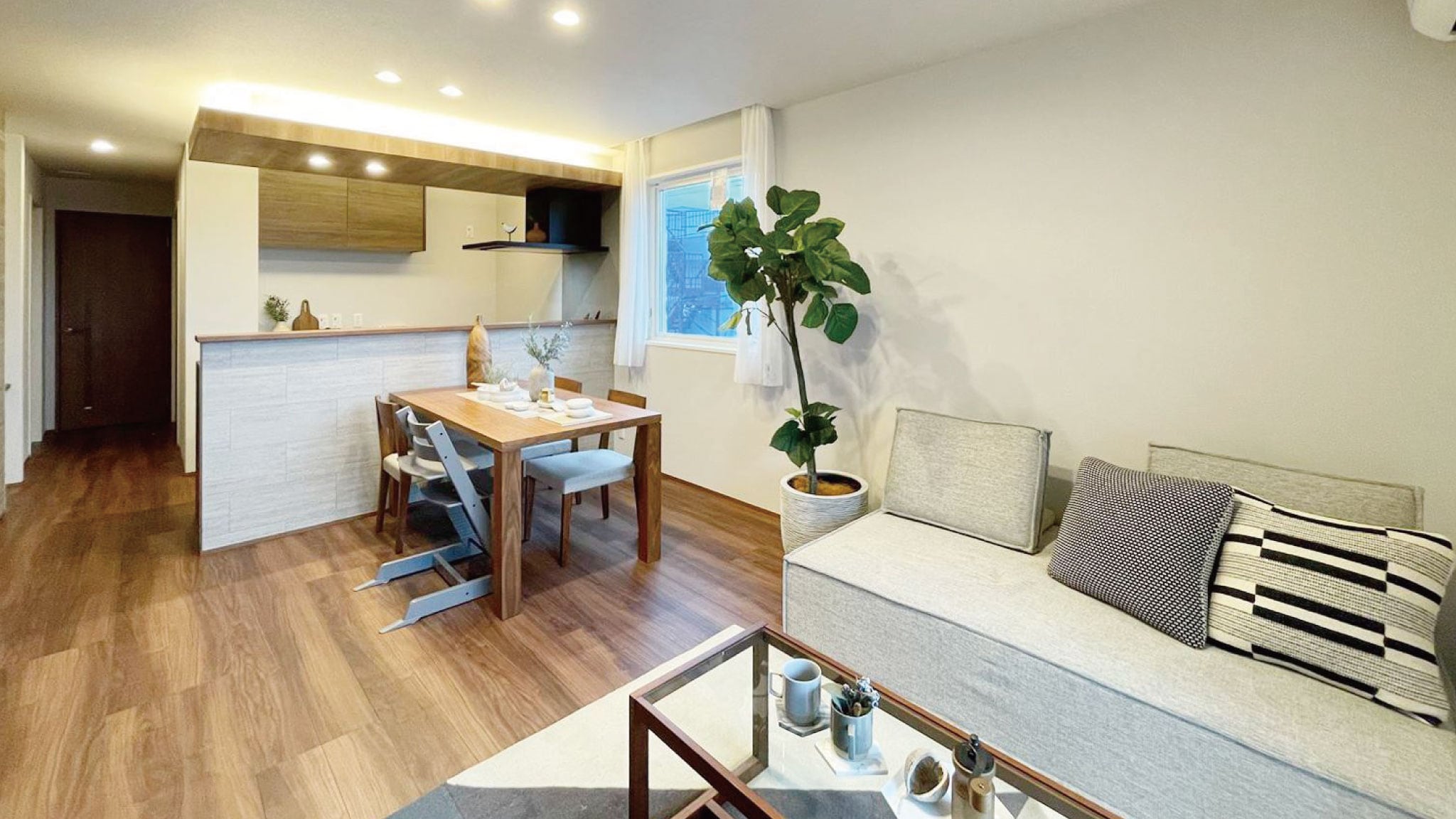 310号室 Living Dining Kitchen