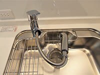 シングルレバー式シャワー水栓
