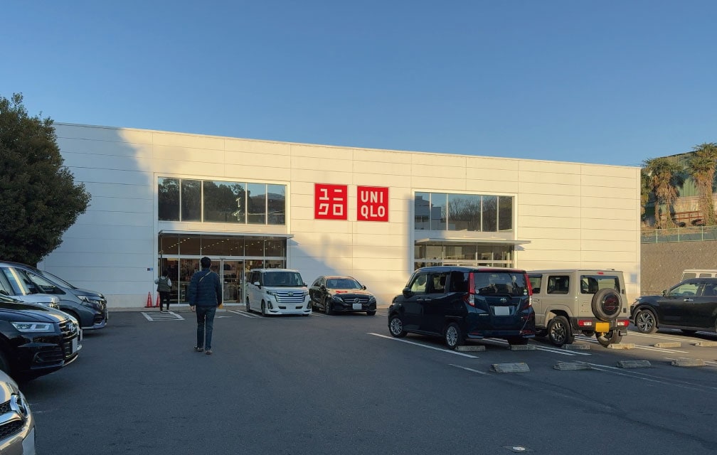 ユニクロ 川崎市民プラザ通り店