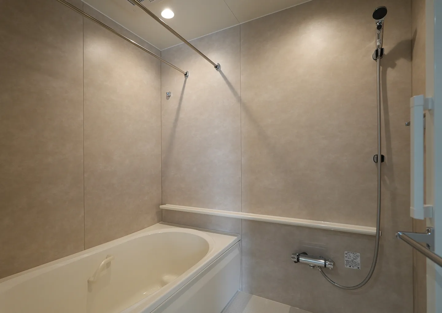 バスルーム（F type）