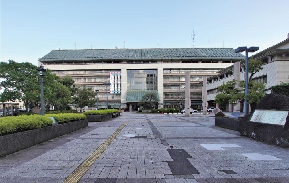 成田市役所