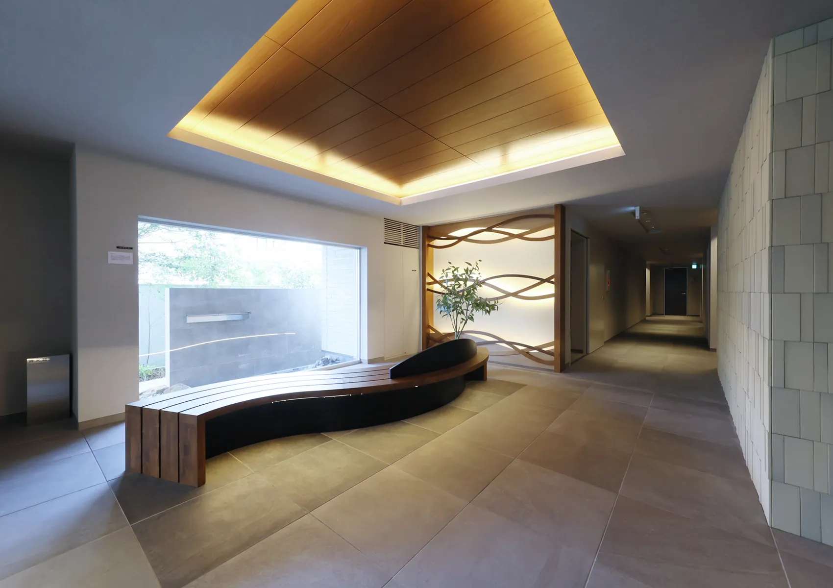 エントランスホール・ラウンジ