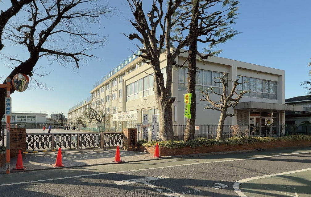 三鷹市立第四小学校